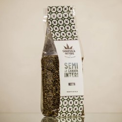 Semi di canapa interi